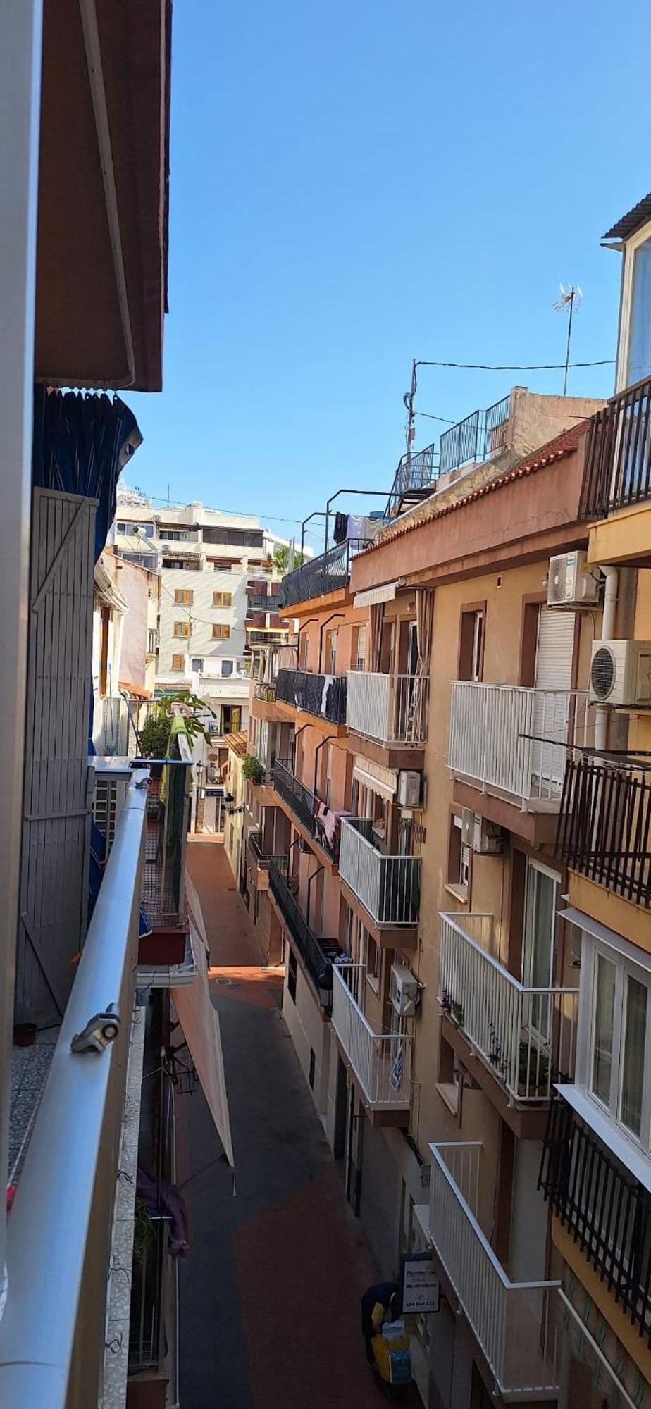 Apartamentos Casa May 1- Centro Benidorm-Solo Mayores De 30 Anos Y Familias Eksteriør billede