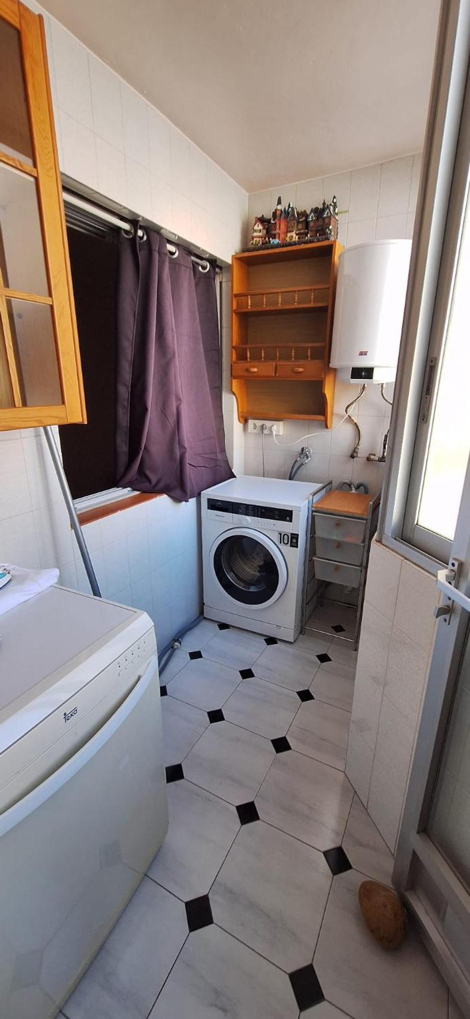 Apartamentos Casa May 1- Centro Benidorm-Solo Mayores De 30 Anos Y Familias Eksteriør billede
