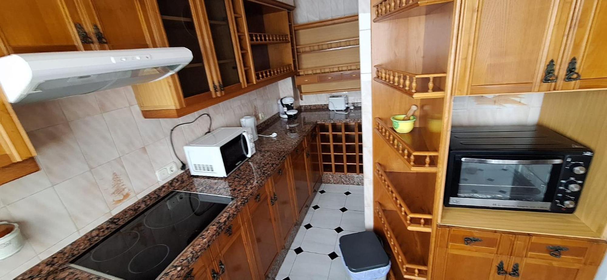 Apartamentos Casa May 1- Centro Benidorm-Solo Mayores De 30 Anos Y Familias Eksteriør billede