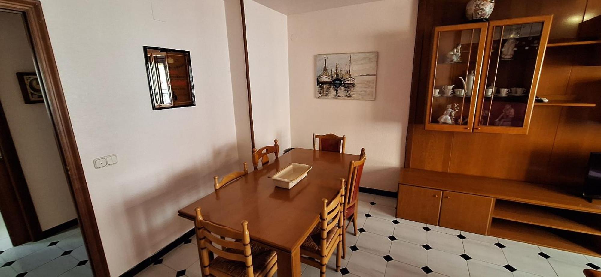 Apartamentos Casa May 1- Centro Benidorm-Solo Mayores De 30 Anos Y Familias Eksteriør billede