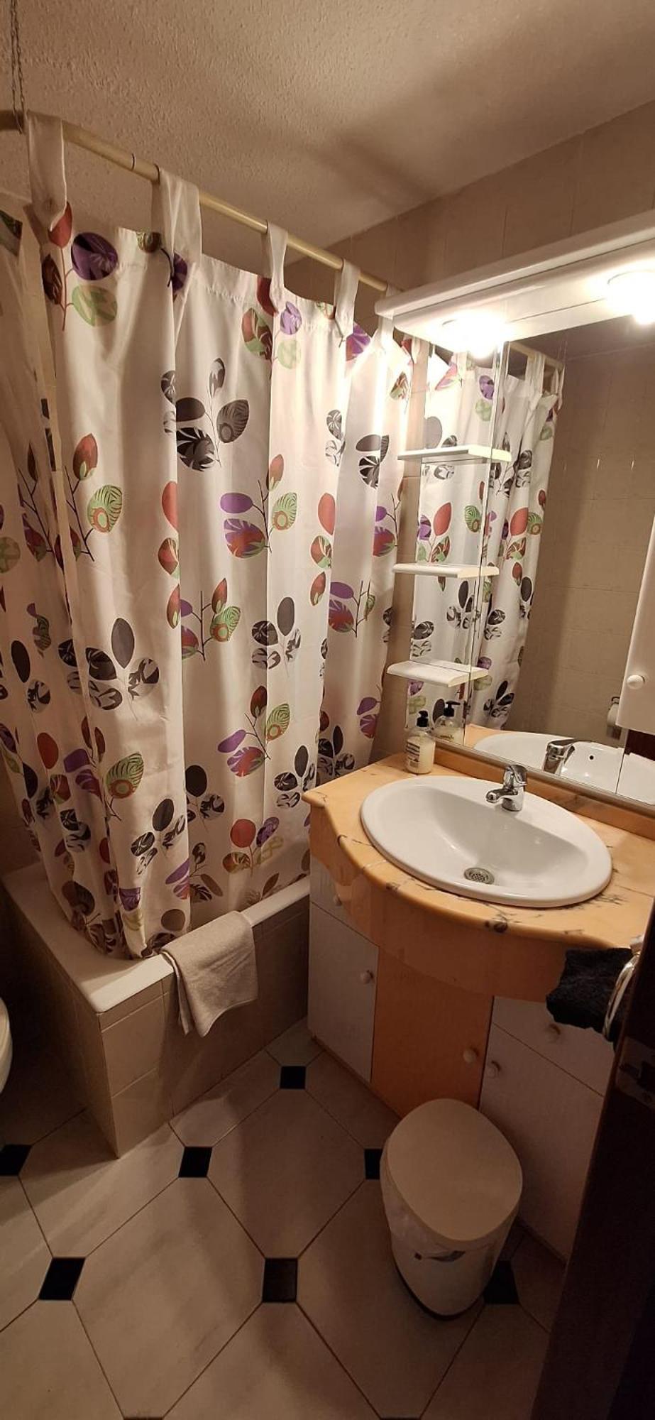 Apartamentos Casa May 1- Centro Benidorm-Solo Mayores De 30 Anos Y Familias Eksteriør billede